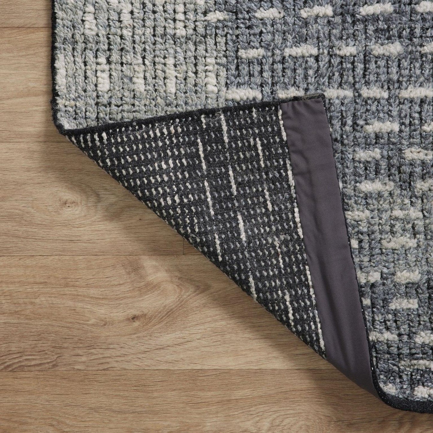 Gwyneth Hand Knotted Rug in Denim/Sky